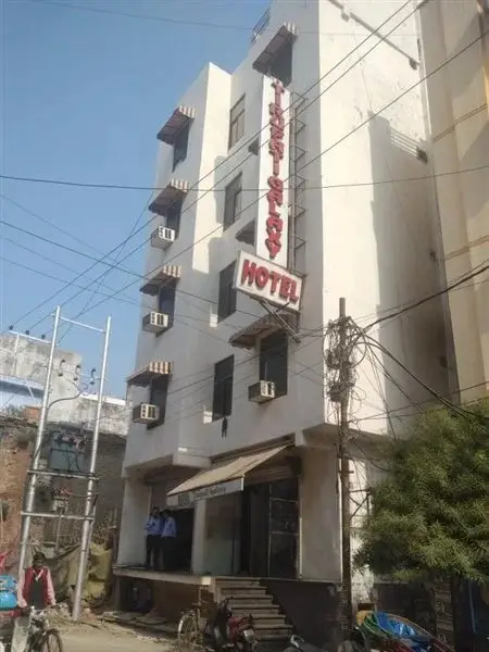 Канпур: Hotel Tirupati Galaxy