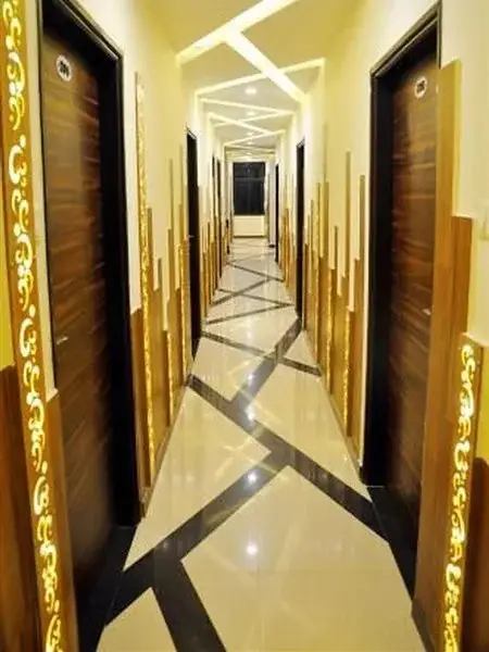 Канпур: Hotel Tirupati Galaxy