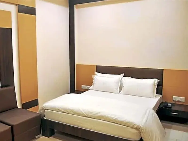 Канпур: Hotel Tirupati Galaxy