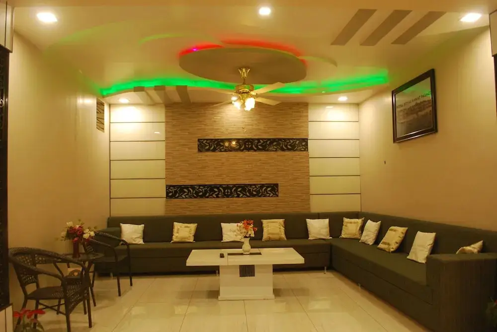 Hotel Royal Rawat Palace — фото 1
