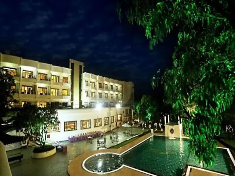 Силвасса: Pluz Resort