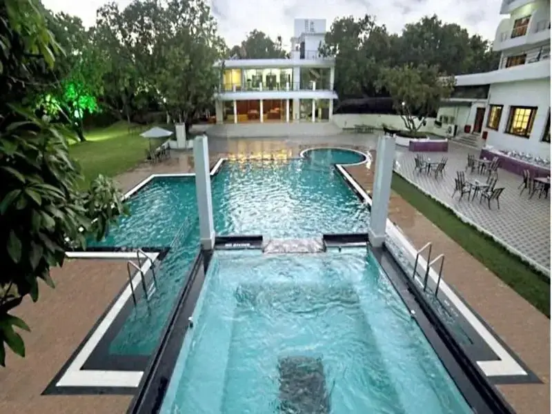 Силвасса: Pluz Resort