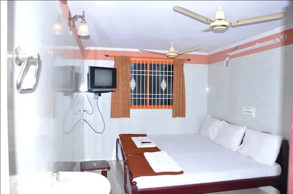 Шрикалахасти: Shannkur Residency