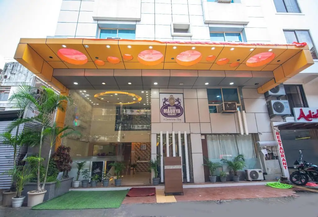 Hotel Morya Regency — фото 1