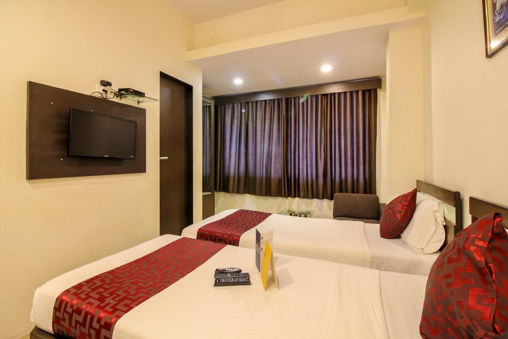 Мумбаи: FabHotel Midaas Comforts