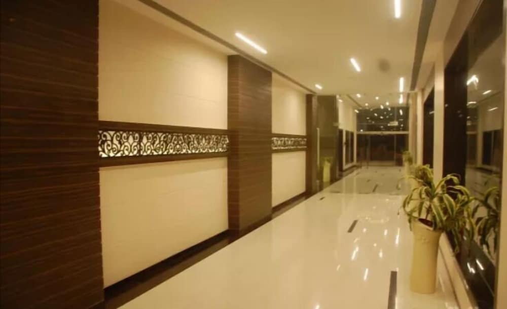 Bilaspur: Hotel Silver Oak