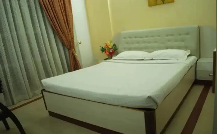 Каттак: Hotel The Triple C