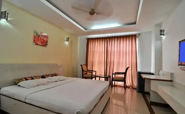 Каттак: Hotel The Triple C
