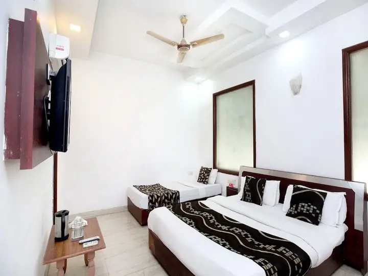 Амритсар: OYO 14515 Hotel Paras Regency