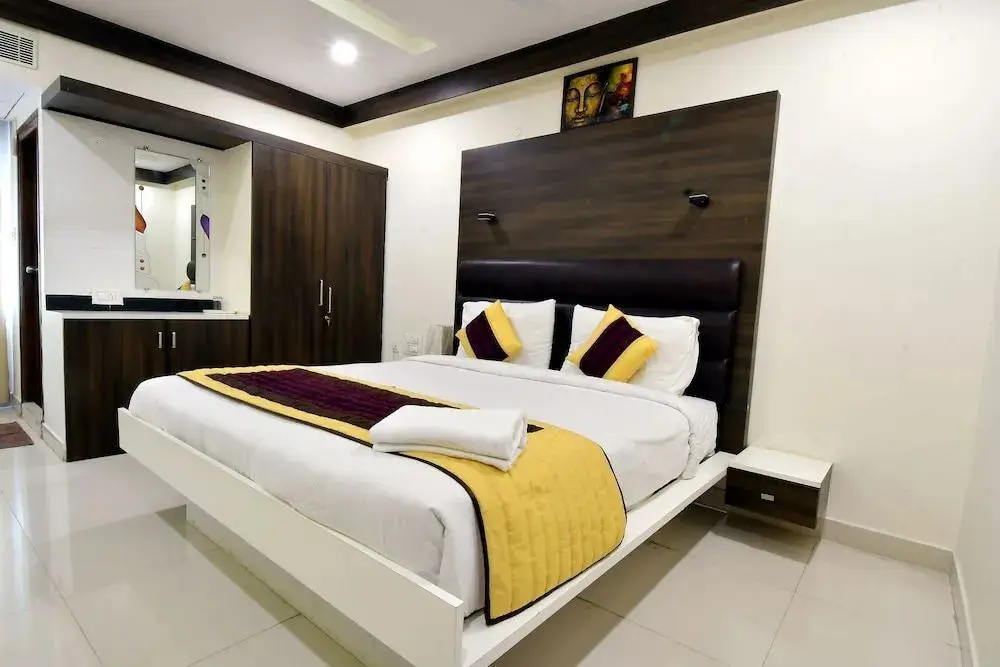 Висакхапатнам: Sri Maharaja Inn