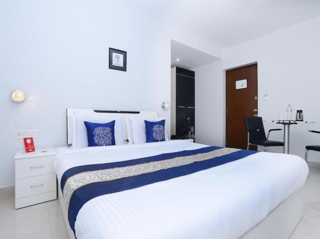 Эрамаллур: Hotel Malabar Illam