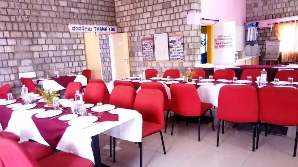 Chitradurga: KSTDC Hotel Mayura Yatrinivas
