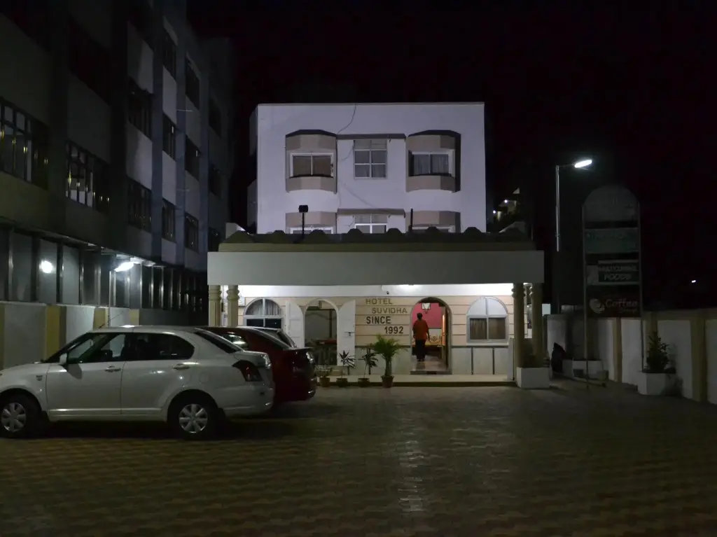 Ширди: Hotel Suvidha Shirdi