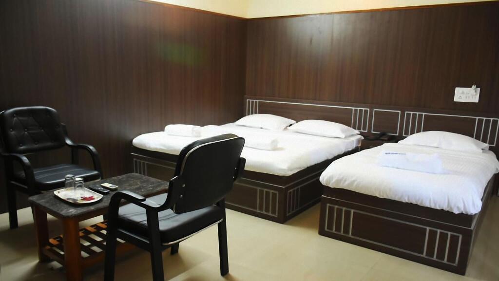 Тирупати: Hotel Govind Heights