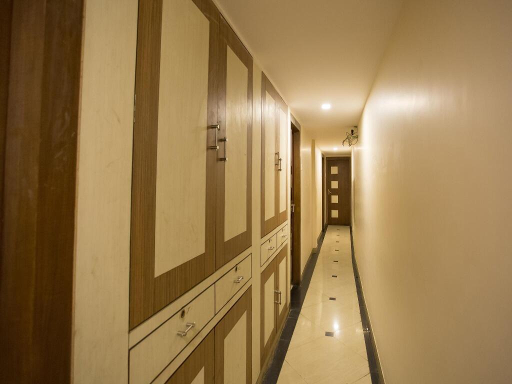 Тхане: Hotel Highland Residency
