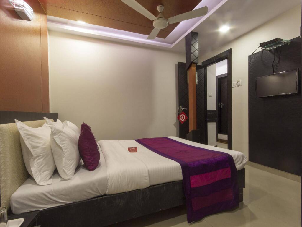 Мумбаи: Hotel Accore Inn