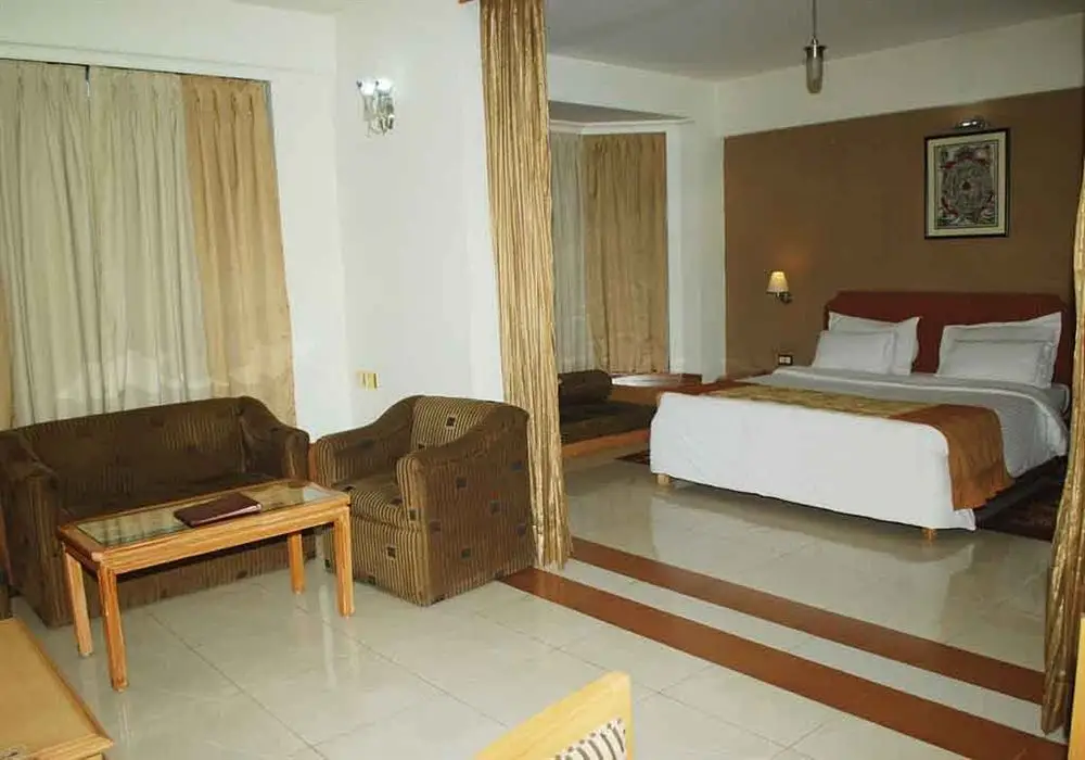 Нью-Дели: Dee Marks Hotel and Resorts