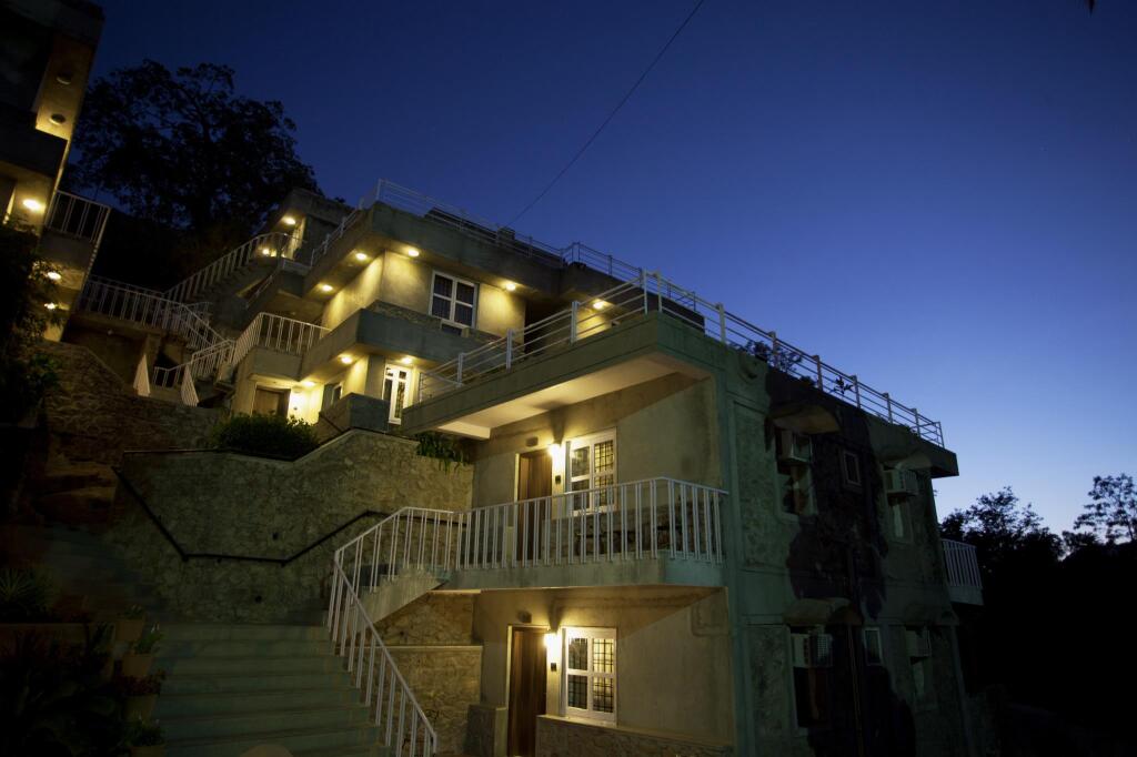 Hotel Aravali — фото 1