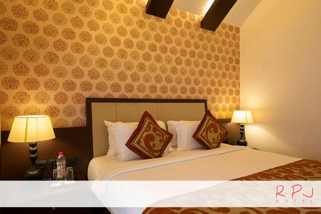 Джайпур: RPJ Hotel Rajkot