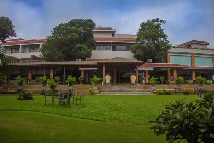Сапутара: Club Mahindra Hatgad Resort