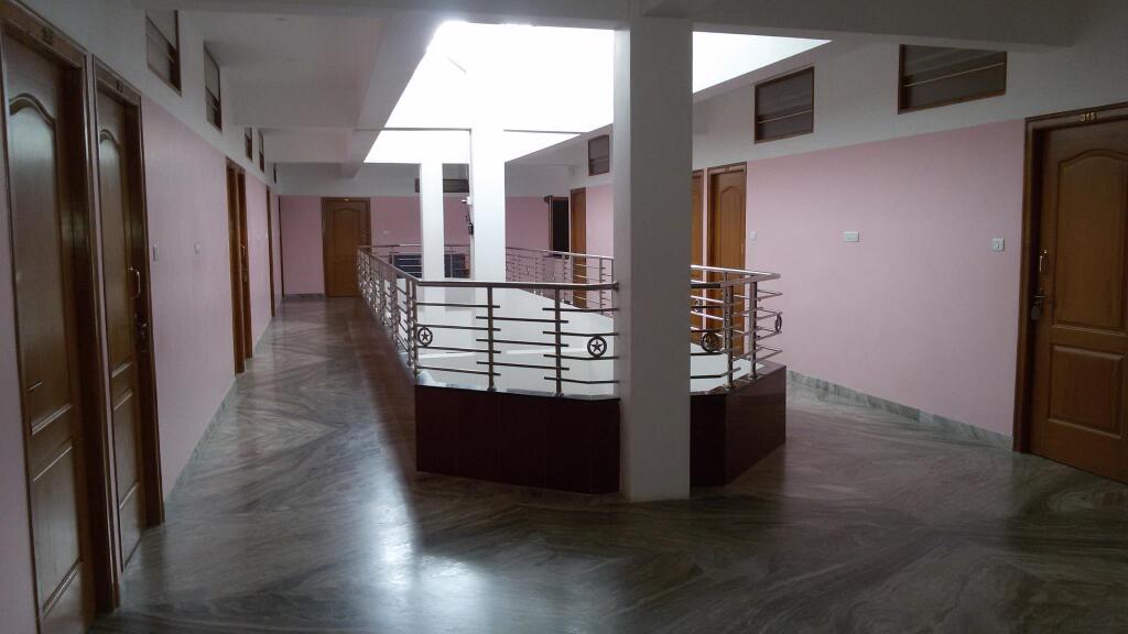 Hotel Saravana Grand — фото 1