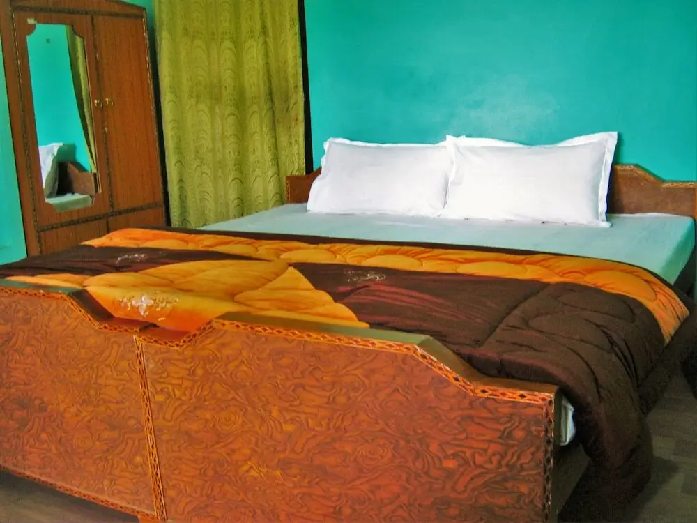 Раникхет: Janardan Resort