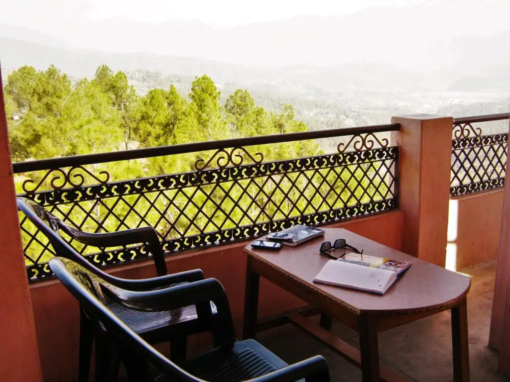 Раникхет: Janardan Resort