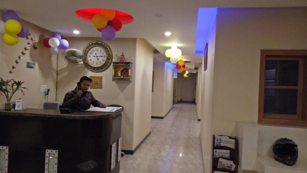 Airport Hotel Mahal — фото 1