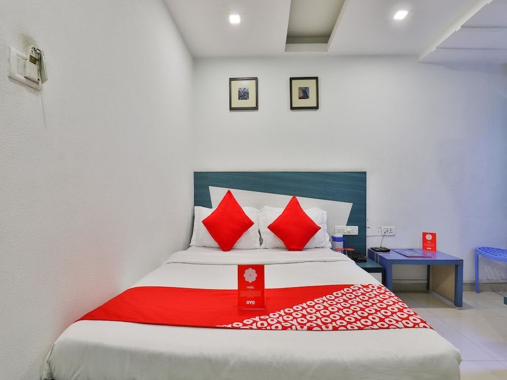 Вадодара: OYO 13398 Hotel Relish