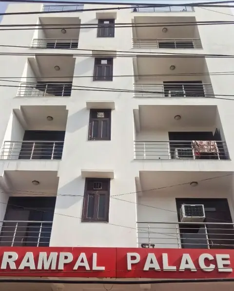 Hotel Rampal Palace — фото 1