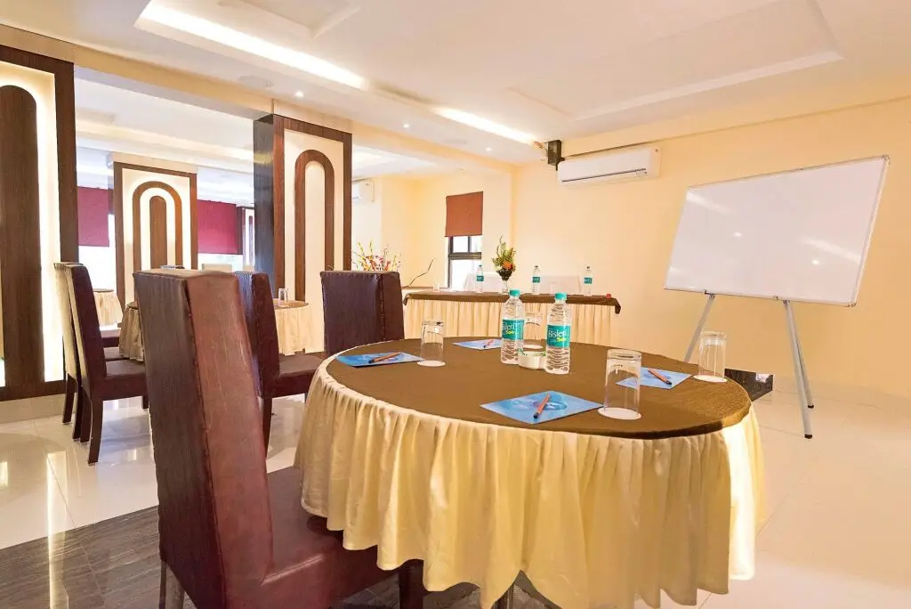 Колката: Regenta Inn Larica
