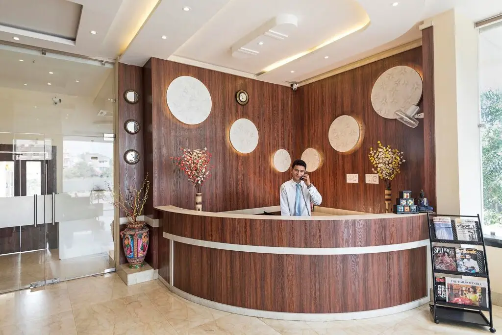 Колката: Regenta Inn Larica