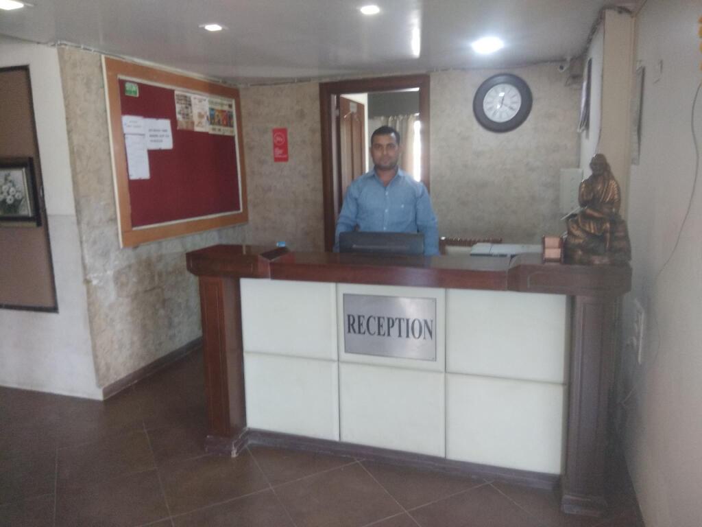Ширди: Hotel Sai Sangeeta