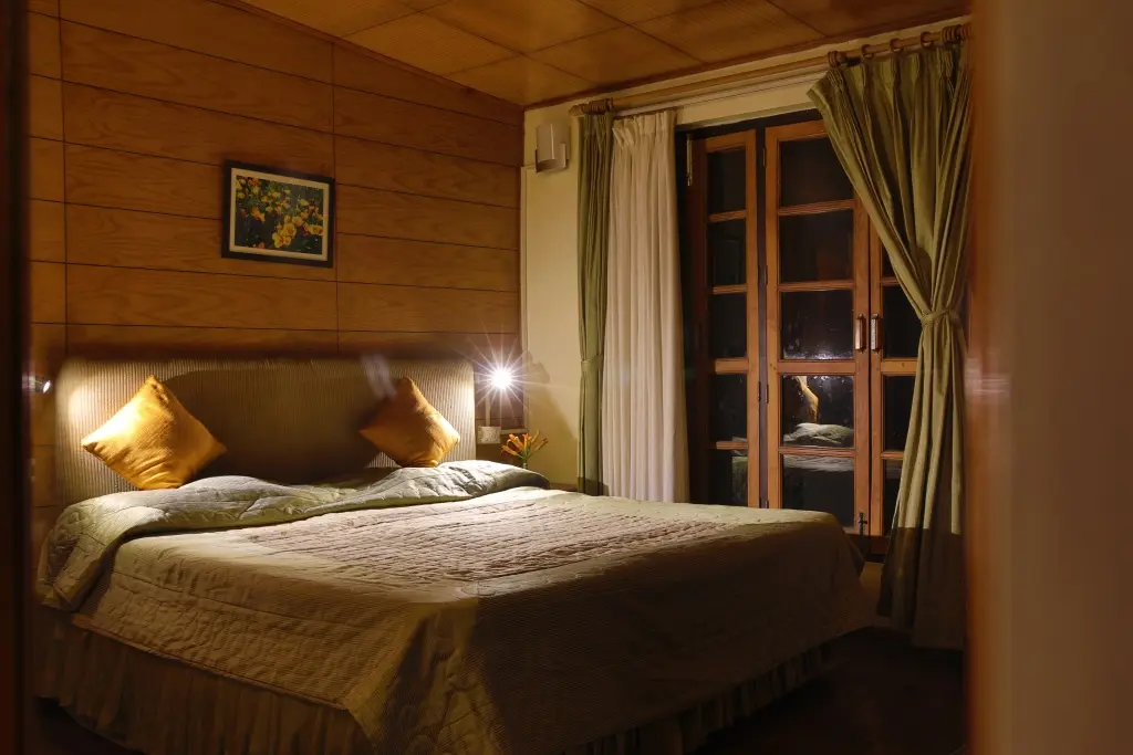 Наинитал: Latitude 29 by The Lake Resort