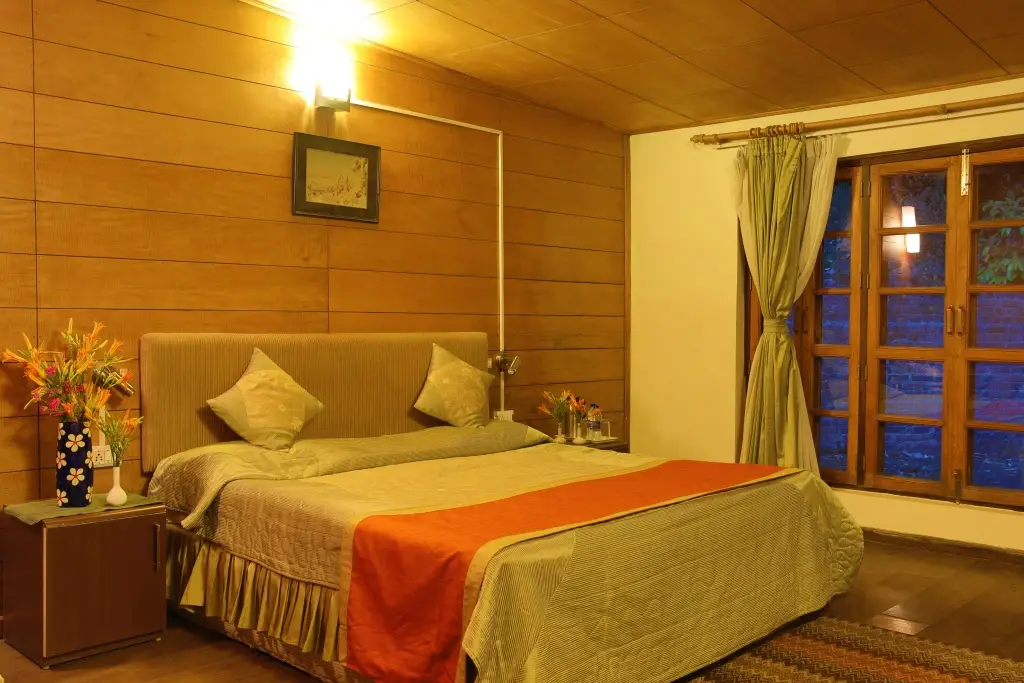 Наинитал: Latitude 29 by The Lake Resort