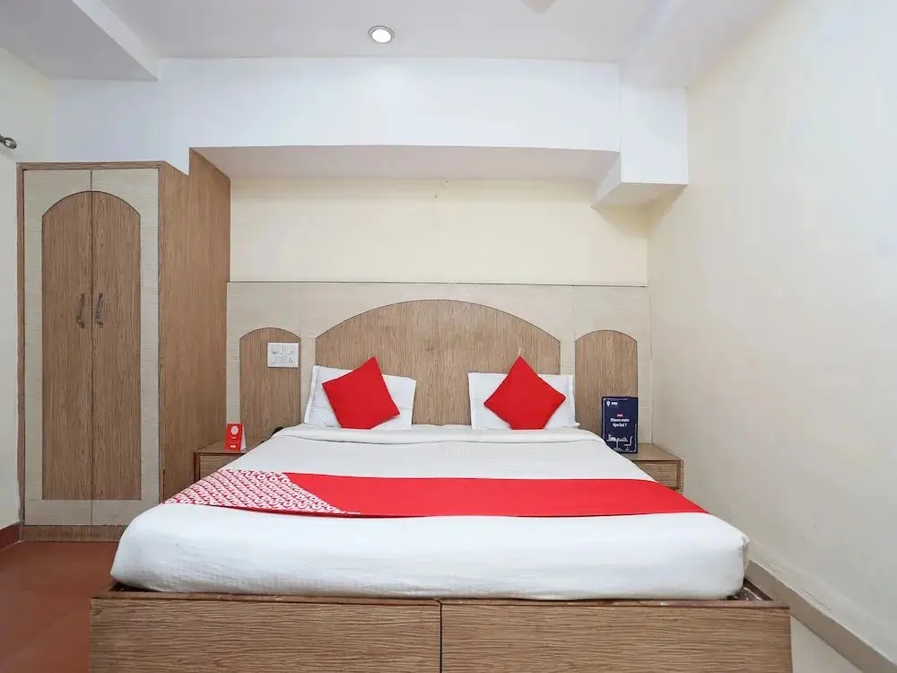 Бхопал: Hotel Sapphire