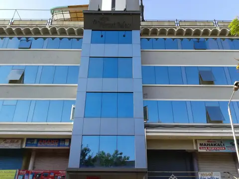 Hotel Vibrant Palace — фото 1
