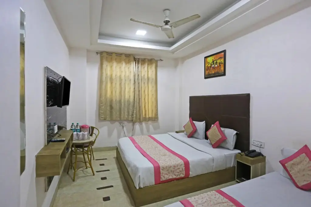 Нью-Дели: Hotel Sterling In Inn