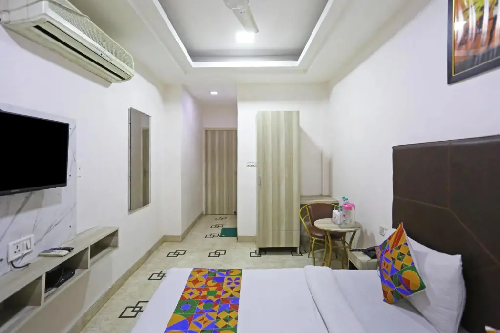 Нью-Дели: Hotel Sterling In Inn
