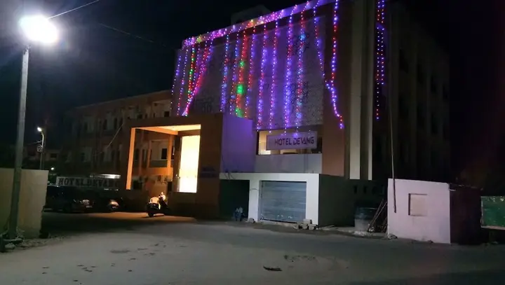 Дварка: Hotel Devang