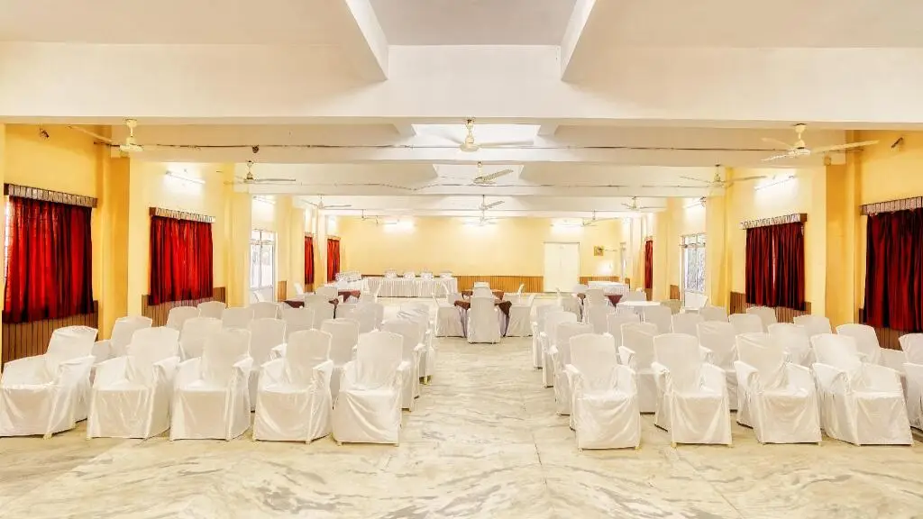 Гандидхам: Hotel Empire Gandhidham