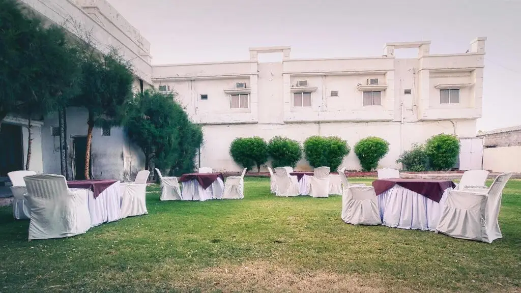 Гандидхам: Hotel Empire Gandhidham
