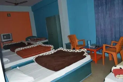 Чамоли: Malari Inn