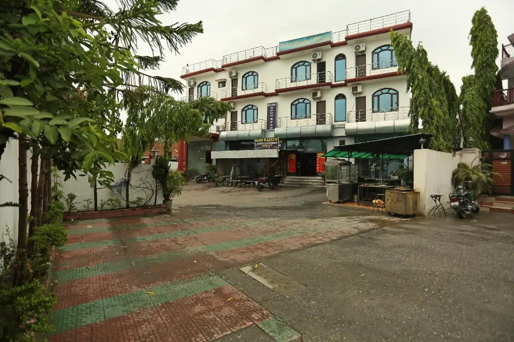 Дехрадун: Capital O 9905 Hotel Doon Star