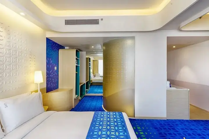 Хидерабад: Holiday Inn Express and Suites Hyderabad