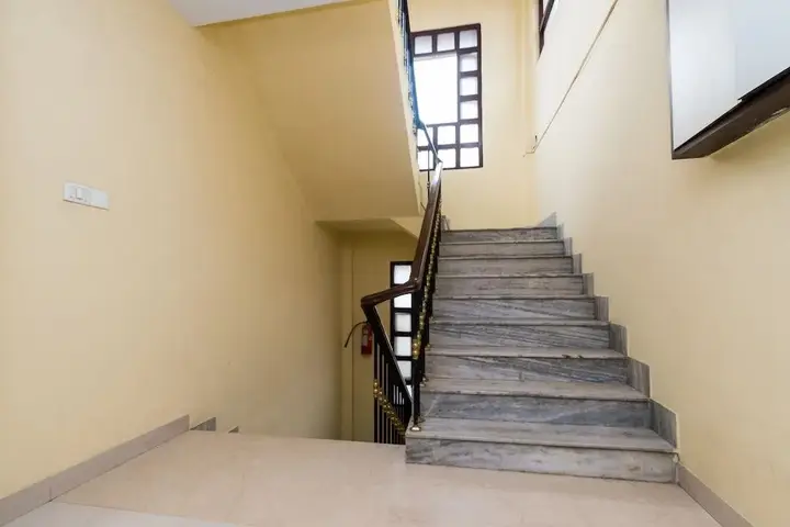 Колката: OYO 4621 Hotel Camac Plaza