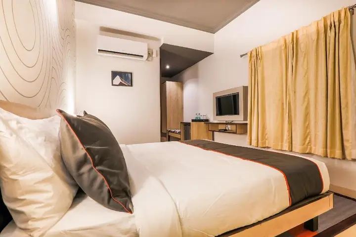 Бага: Hotel Shelsta