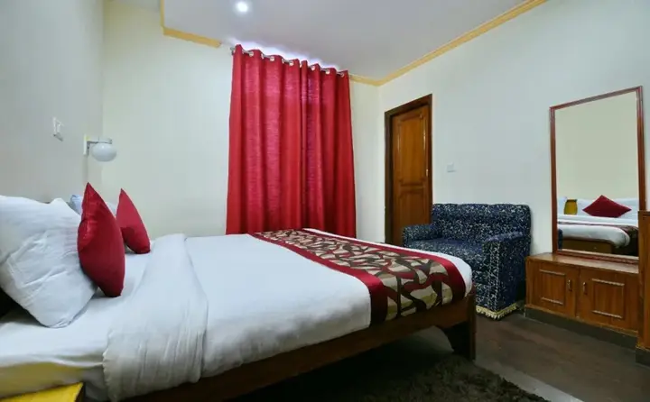 Наинитал: Hotel Dolls Inn