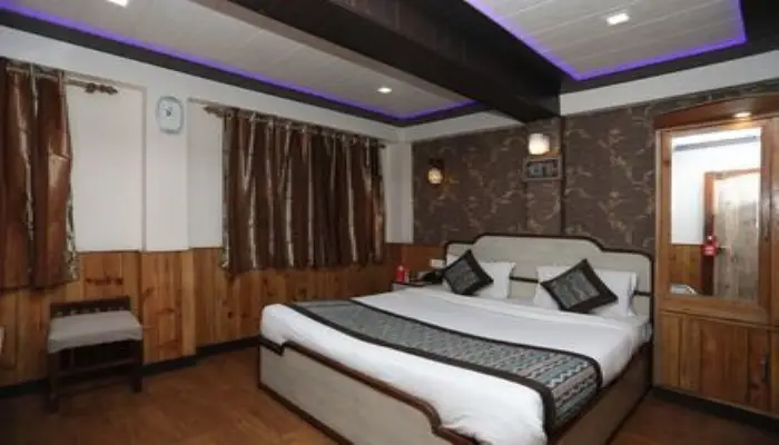 Наинитал: OYO 12721 Vansh Regency