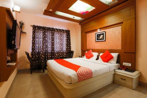 Ути: Hotel Silver Oak Annexe